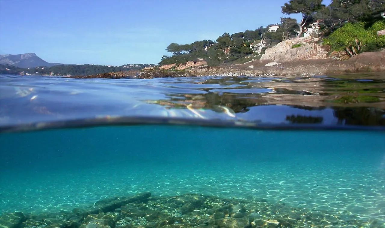 Magnifique petit cocon bord de mer- Lesclesdenicole Le Pradet 0*,  France